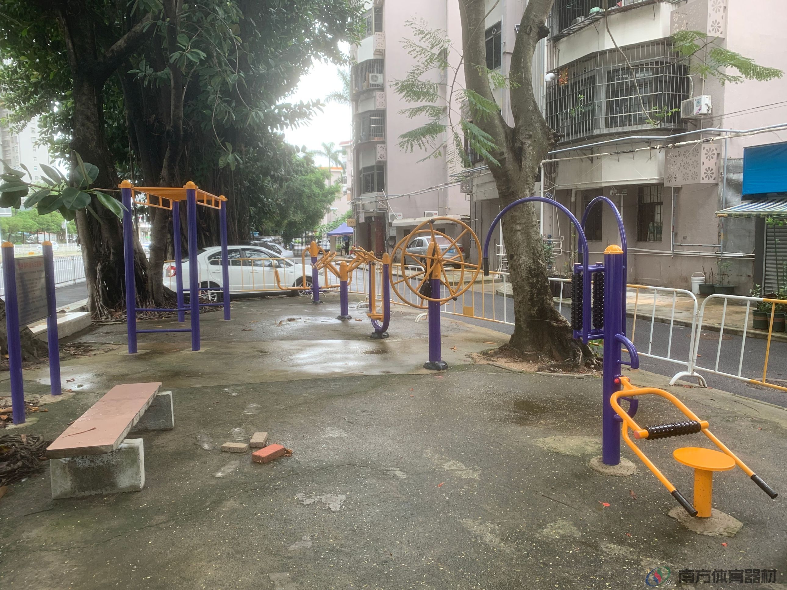 梅华东路253号前(图1)