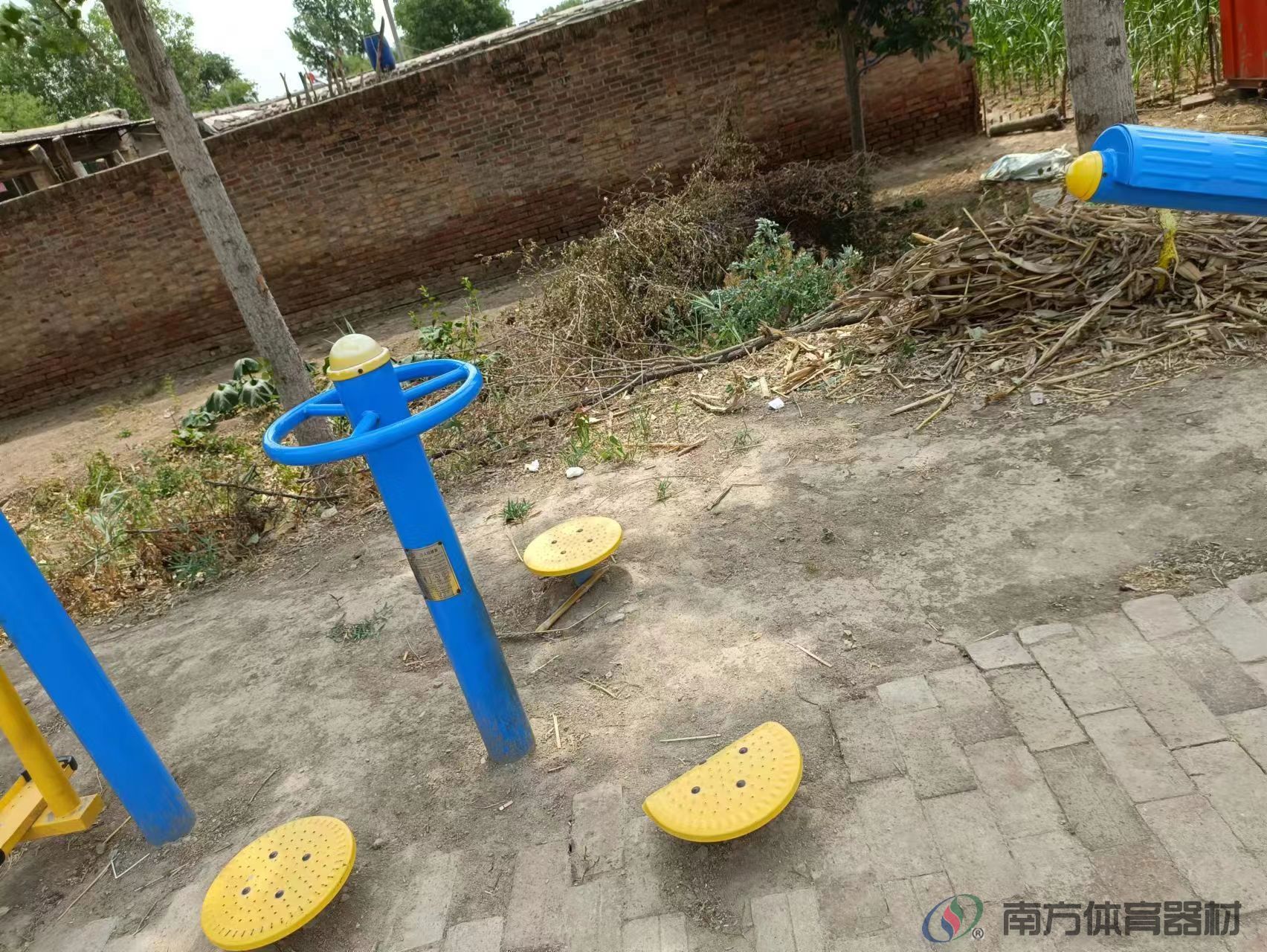 南方体育器材